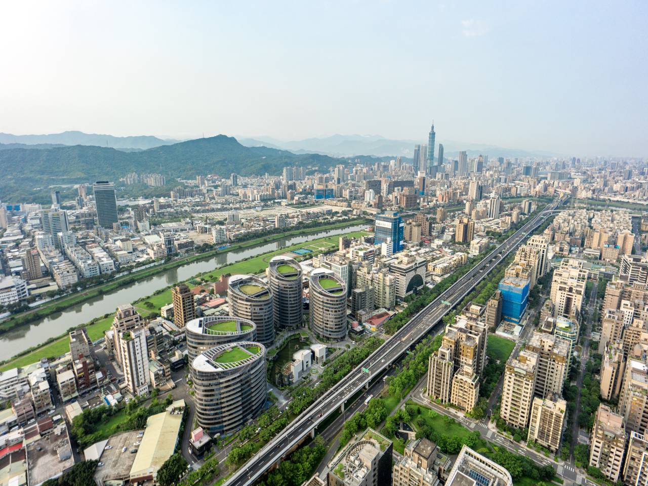 引領AI廊道、迎接碳稅挑戰  金矽谷綠建築品質保證